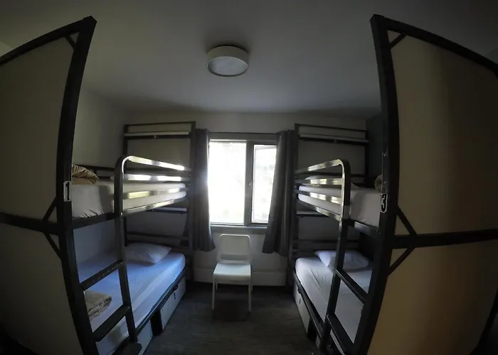 Hi Lake Louise Alpine Centre - Hostel